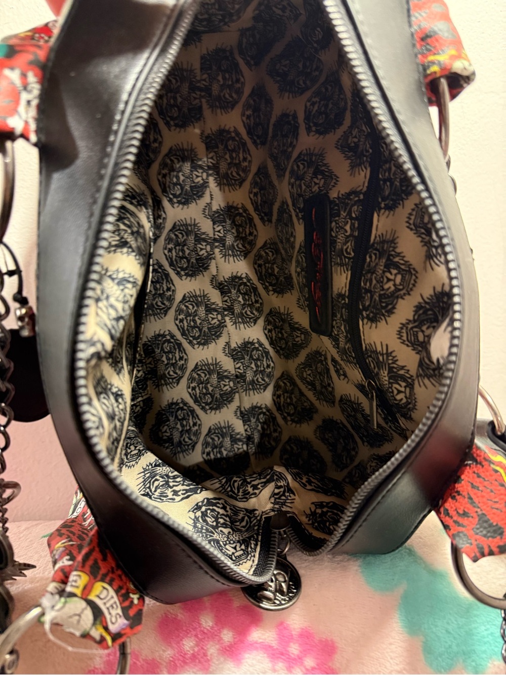 Ed Hardy Tote Skull cheetah print with 5 gothic charms BNWT - Picture 7 of 8